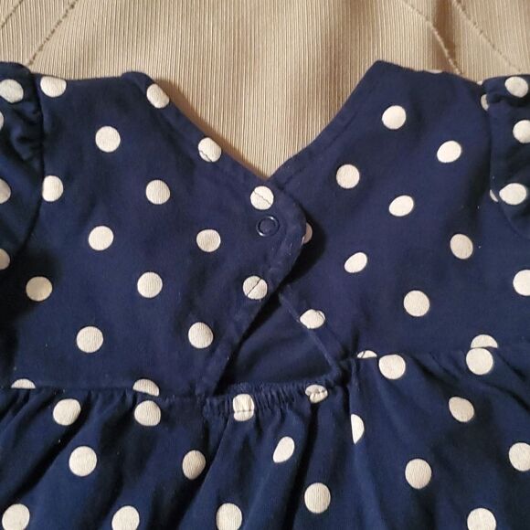 Carter'sĀ Infant 2 piece Shortie Set Size 12 Months - Picture 6 of 8